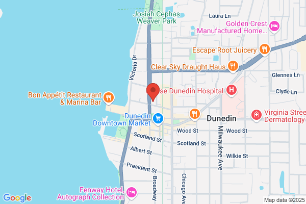 Poochies Pet Boutique & Salon