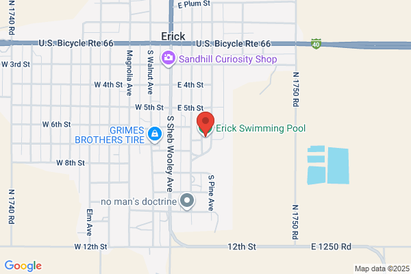 Erick, Swimming Pool