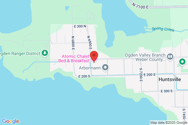 Atomic Chalet Bed & Breakfast