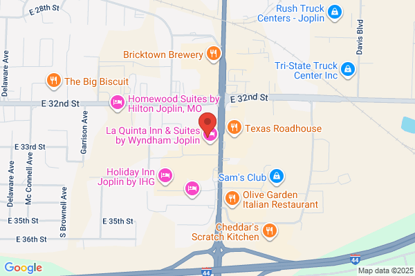 Old Chicago Pizza + Taproom
