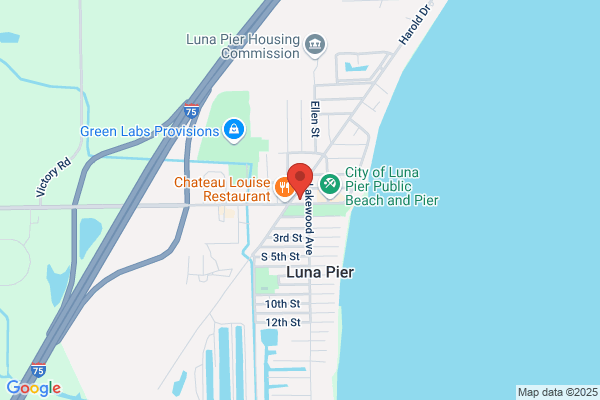 Luna Pier Market
