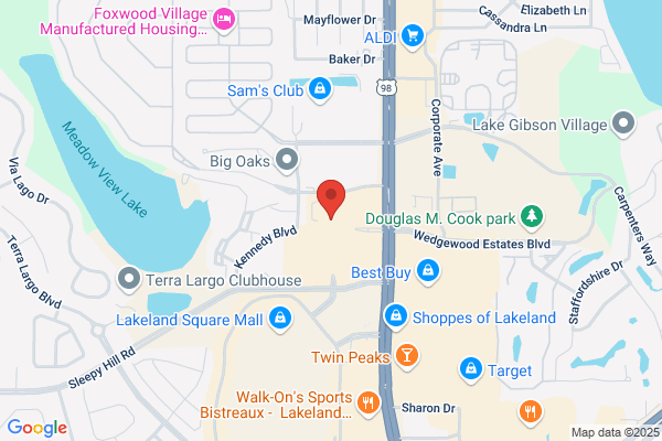 Lucky's Sports, Oyster, & Tiki Bar