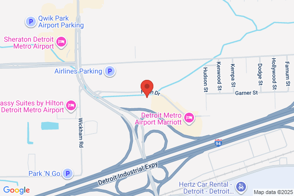 La Quinta Inn & Suites Detroit Metro Airport