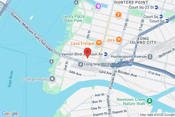Gamehaus New York - Sports Bar, Beer Hall, Food & Games